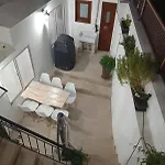 En
