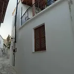 Vilă En *